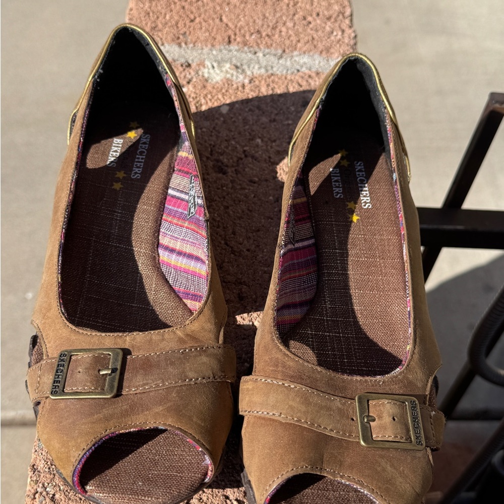 Sketchers Bikers Leather Mary Jane Sandals Womens Size 10 Brown Peep Toe Comfort